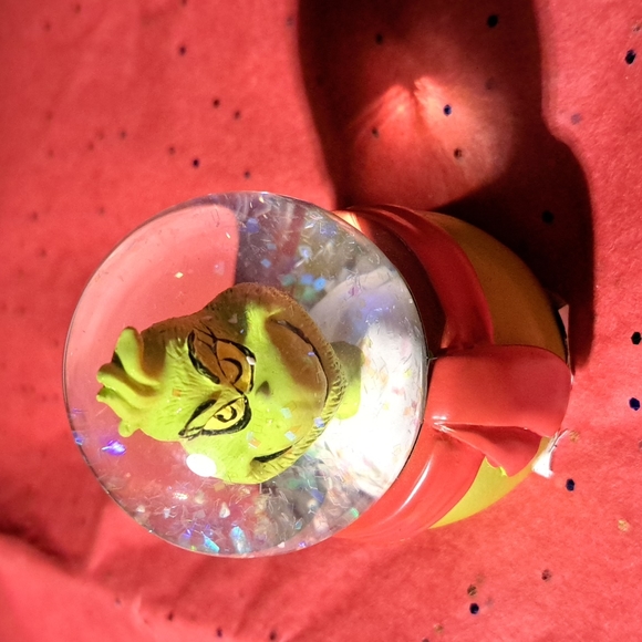 Dr. Seuss Other - Grinch snow globe/ BUNDLE ONLY 2or more items